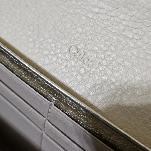 ❌SOLD❌ 🩷Chloe Alphabet Wallet🩷 - Picture 12 of 14